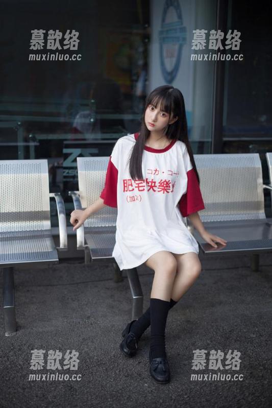 今日吃瓜新闻直达155吃瓜网，躲过无聊，跟我来吃瓜吧！