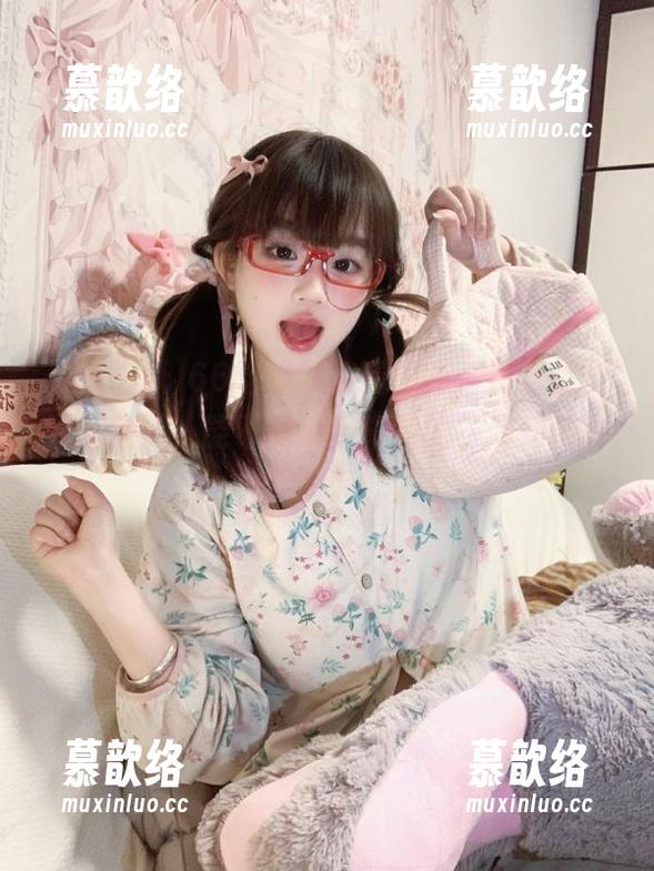 66吃瓜 66吃瓜网的资源哇,照着都能撑一整天,能不能来点真实的?想知道真相的那种。