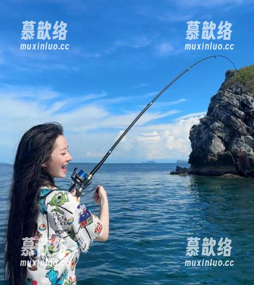 吃瓜姿势百变，苹果版带你玩转718.sx，绝对不落俗套！