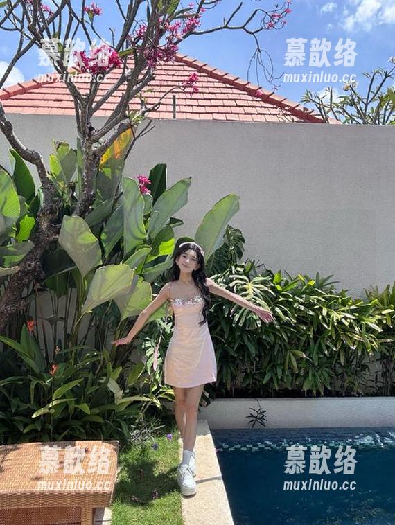 看91黑料的感觉就像在看悬疑电影，心里一个劲儿想知道下一幕会发生啥，真有意思！