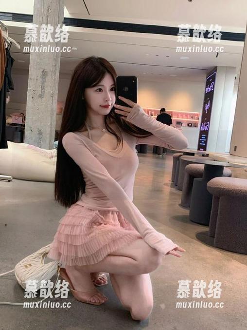 www.51 好吧,今天又来“www.51cg1..com”收藏了不少奇闻,总觉得自己像个逛超市的吃瓜群众。
