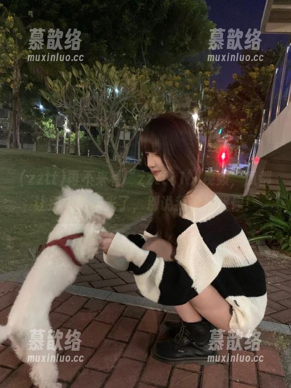 再不来看“zztt11”视频，瓜都让别人给吃光了，别说我没提醒你！