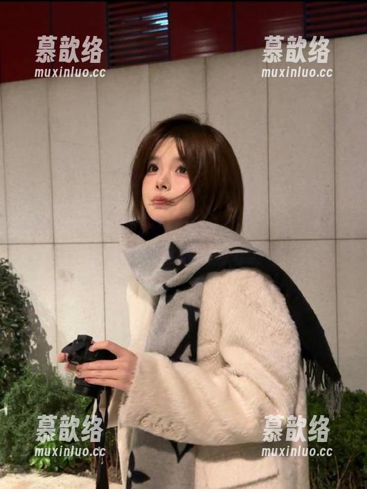 冲哥精选cg1网站：手里没瓜，一直刷这个网站怎么个意思啊！