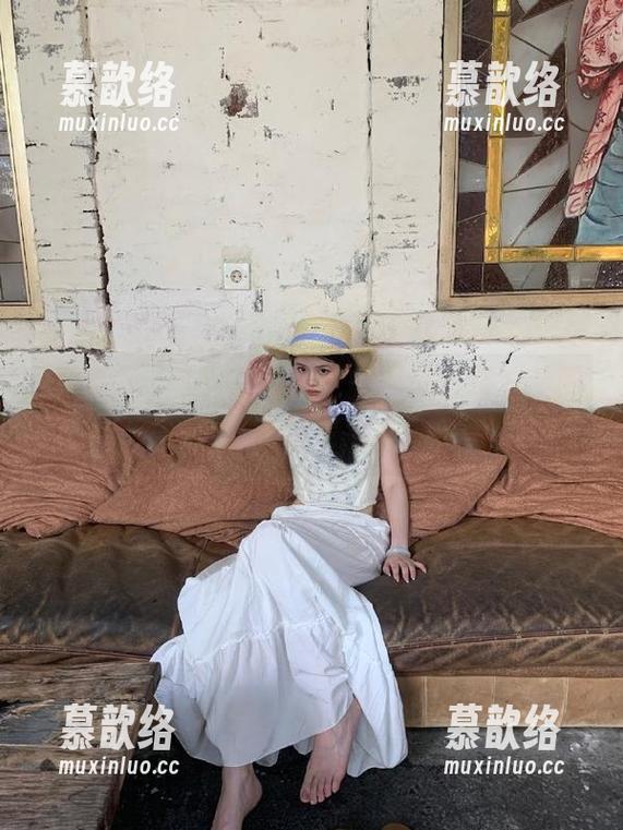 吃瓜网 黑料在线,吃瓜网苹果版安装即送“必备观影指南”!