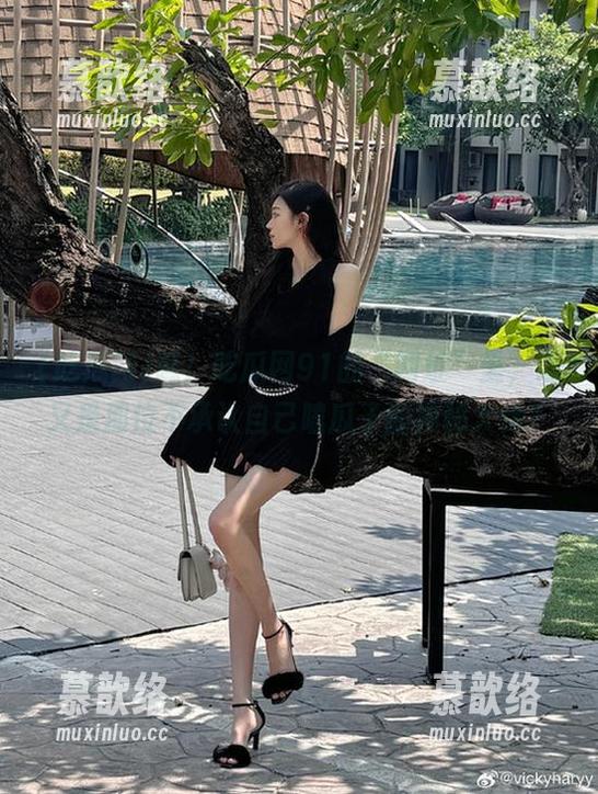 瞧！吃瓜网91的“网址”里，谁又是那位不承认自己嗑瓜子的神秘大佬？