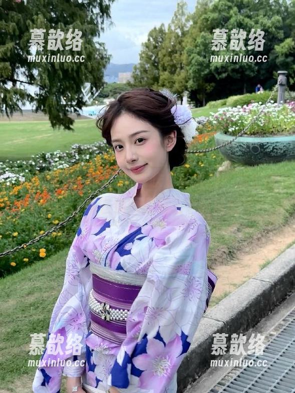 在“国产吃瓜”入口，感觉自己是个无头苍蝇，随便选个瓜就能乐！