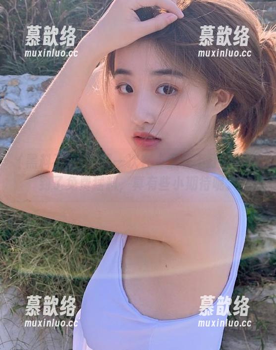 又一次在“黑料不打洋”搞到了免费猛料，真有些小期待呢。