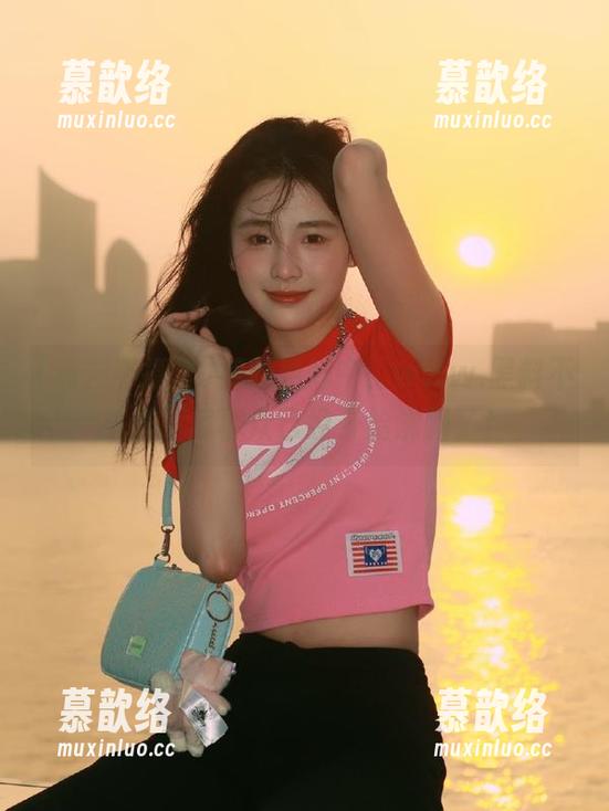 视频轰炸中，www.黑料不打烊，瓜群众已经开始沸腾了！