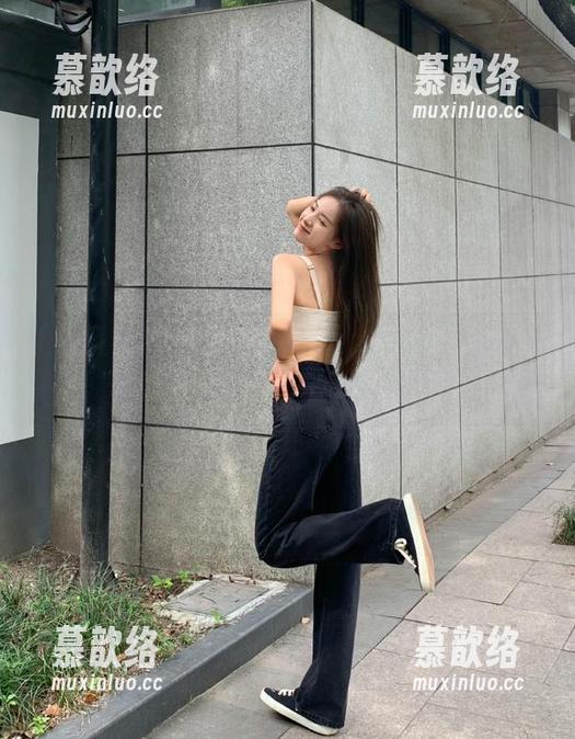 下载黑料社网址，搞不好你会发现还有未公开的“料”！