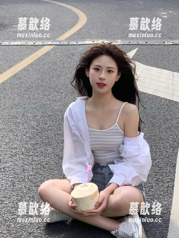 永久驻扎黑料网！不打烊的瓜等着我，要不要双击666？