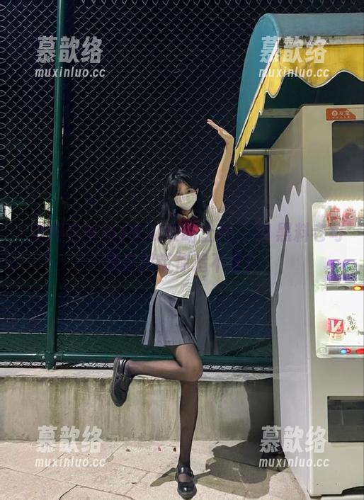 吃瓜攻略上线，51黑料老司机官网带你追不停！